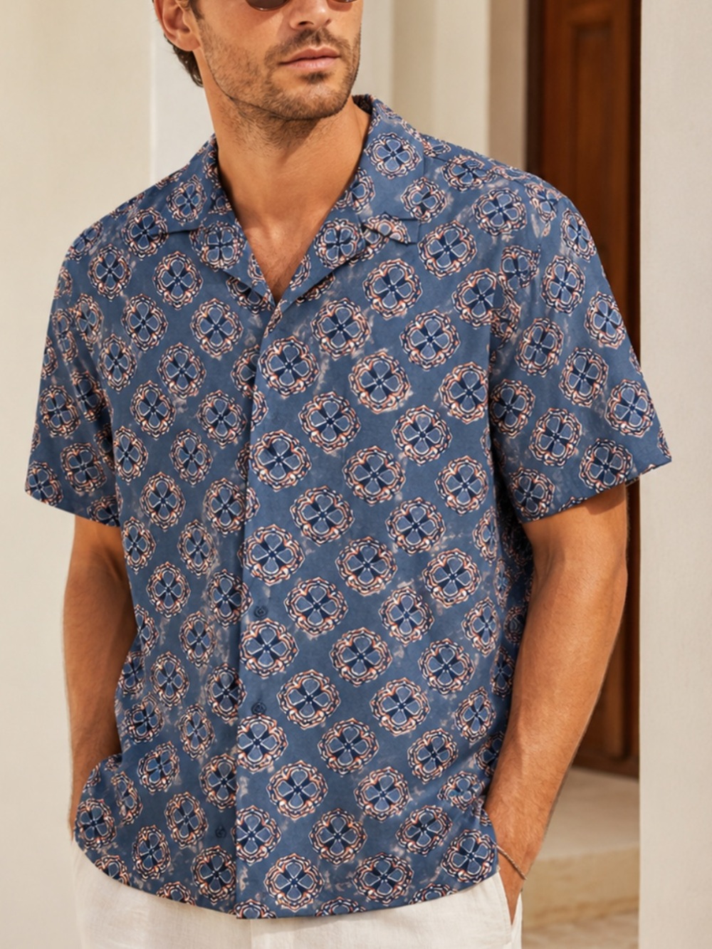 Roller Rabbit Men’s Button Down Cotton Camp Shirt.  6